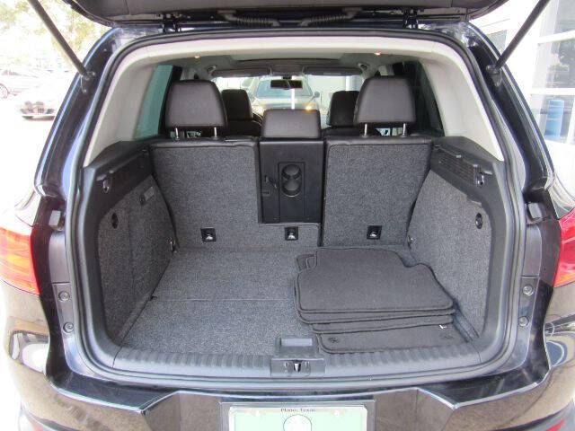 2017 Volkswagen Tiguan 2.0T Wolfsburg Edition