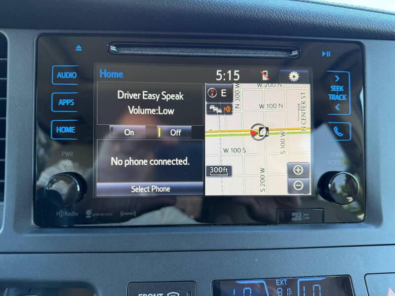 2017 Toyota Sienna XLE 8-Passenger