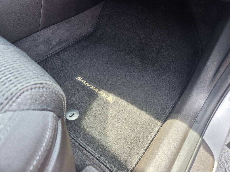 2019 Hyundai Santa Fe SEL 2.4L