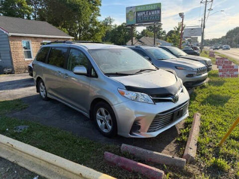 2019 Toyota Sienna LE 8-Passenger