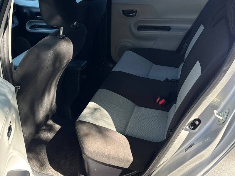2012 Toyota Prius c Three