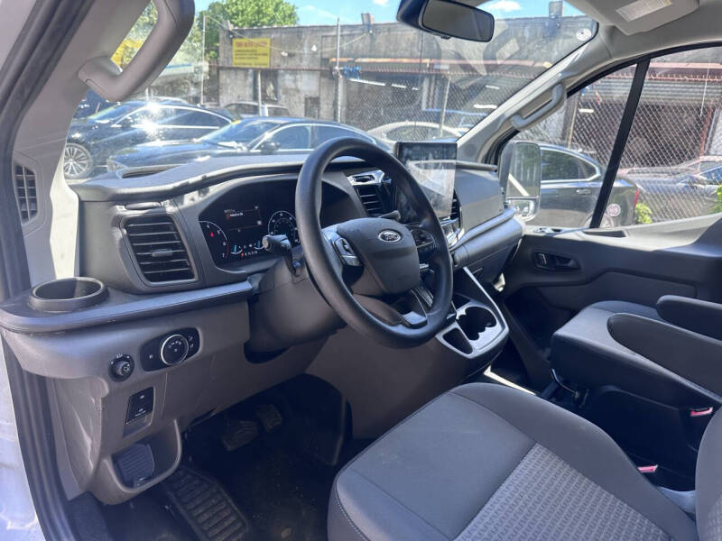 2024 Ford Transit 350 XLT