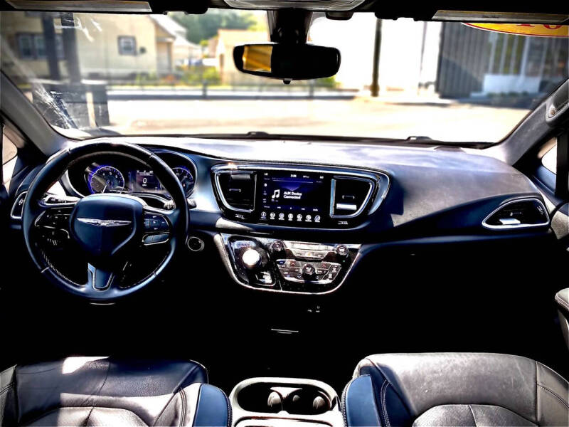 2018 Chrysler Pacifica Touring L