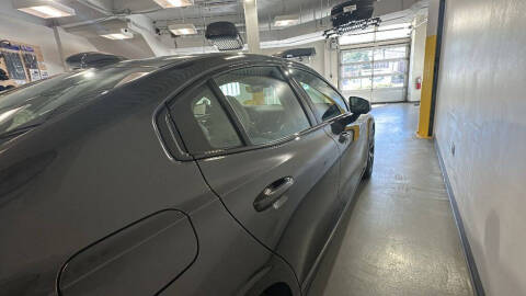 2023 Volvo S60 B5 Plus Dark Theme