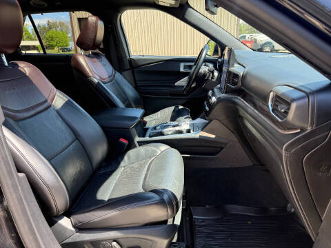2020 Ford Explorer Platinum