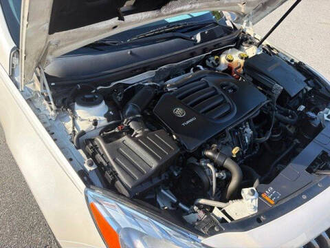 2013 Buick Regal Premium 1