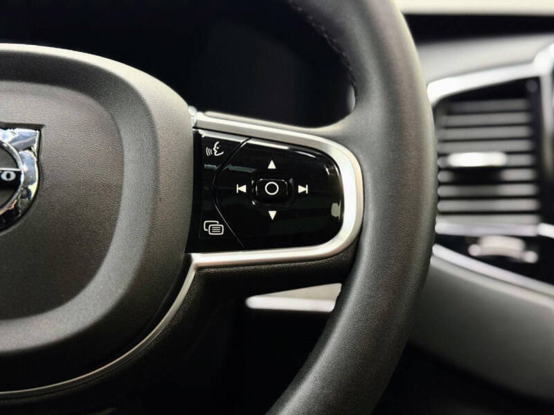 2023 Volvo XC90 B6 Ultimate Bright Theme 6P