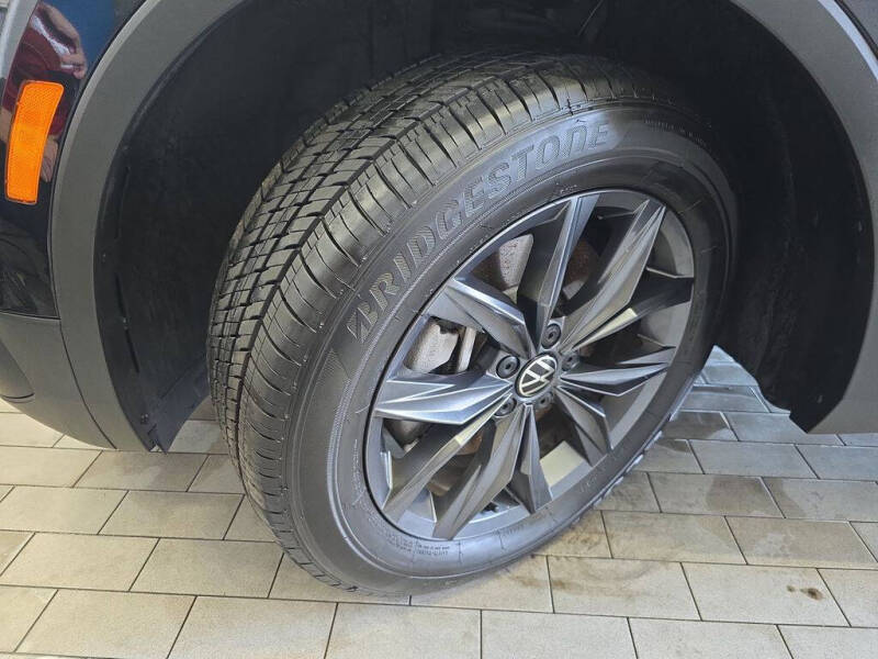 2023 Volkswagen Tiguan SE