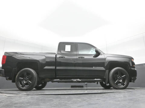 2017 Chevrolet Silverado 1500 Custom
