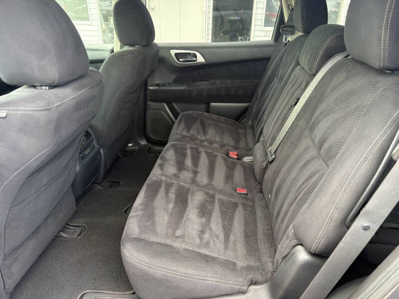 2013 Nissan Pathfinder SV