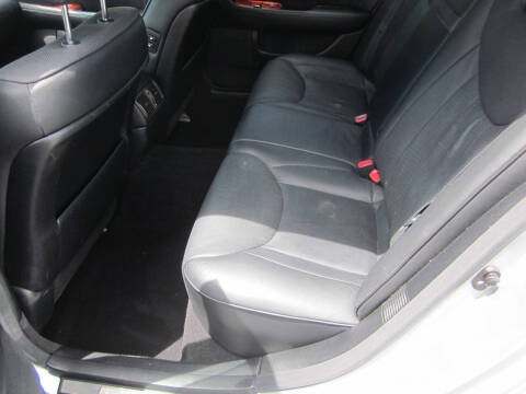 2004 Lexus LS 430