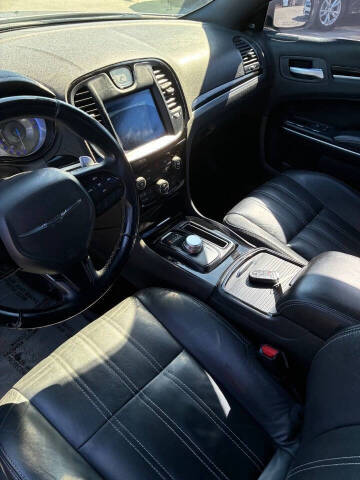2018 Chrysler 300 S