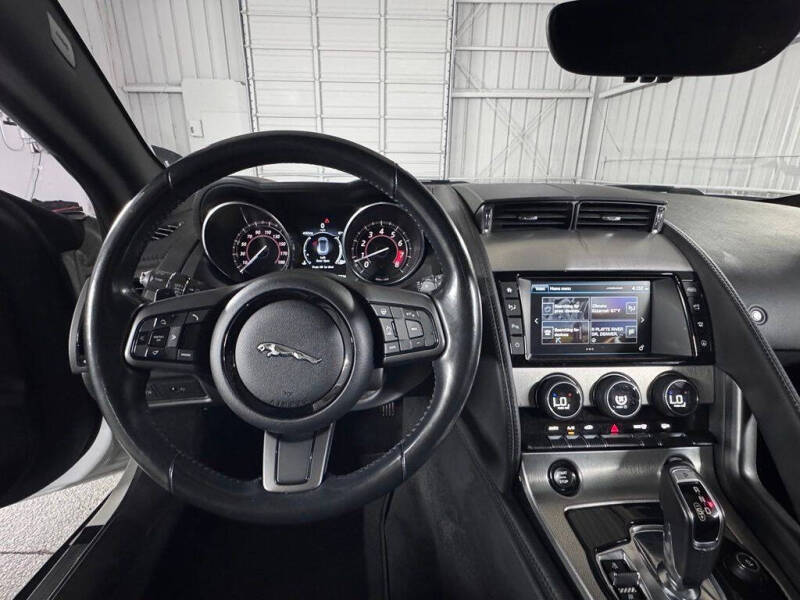 2017 Jaguar F-TYPE Premium