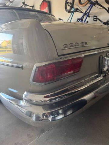 1969 Mercedes-Benz 220SE