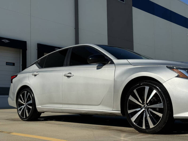 2022 Nissan Altima 2.5 SR