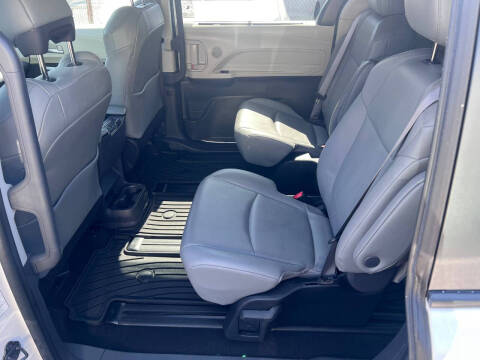 2022 Toyota Sienna XLE 7-Passenger