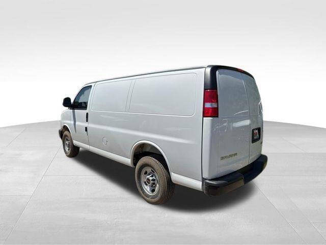 2026 GMC Savana 2500