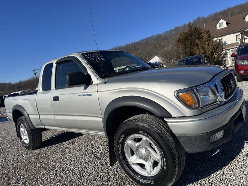 2003 Toyota Tacoma Base's photo