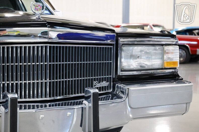 1992 Cadillac Brougham