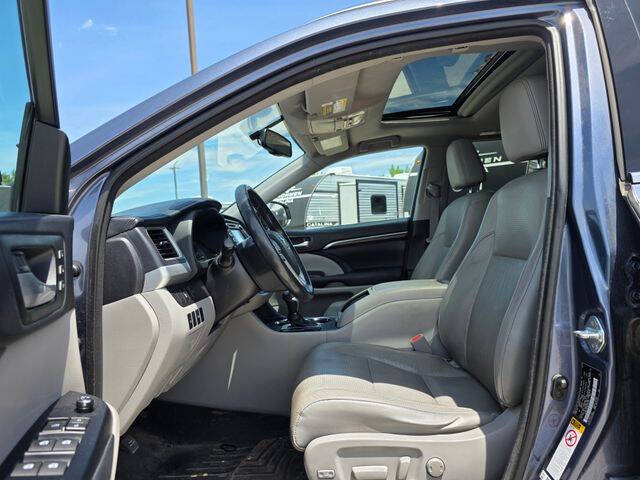 2016 Toyota Highlander