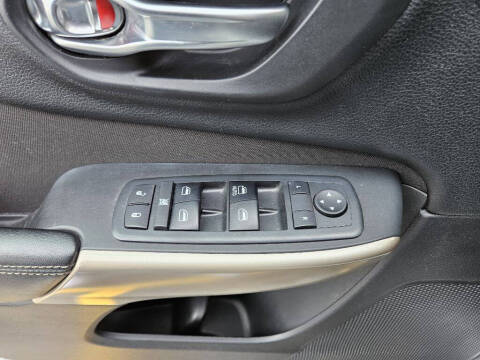 2017 Jeep Cherokee Sport