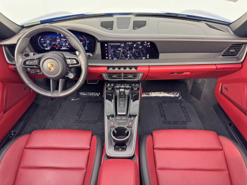 2025 Porsche 911 Carrera