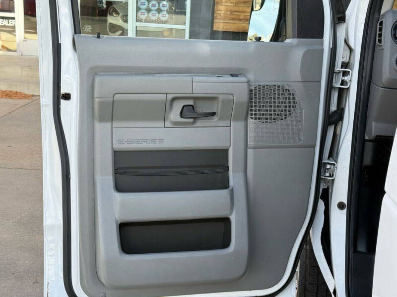 2014 Ford E-Series E-150