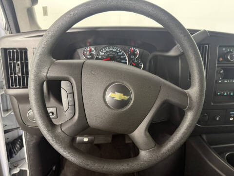 2024 Chevrolet Express LT 3500