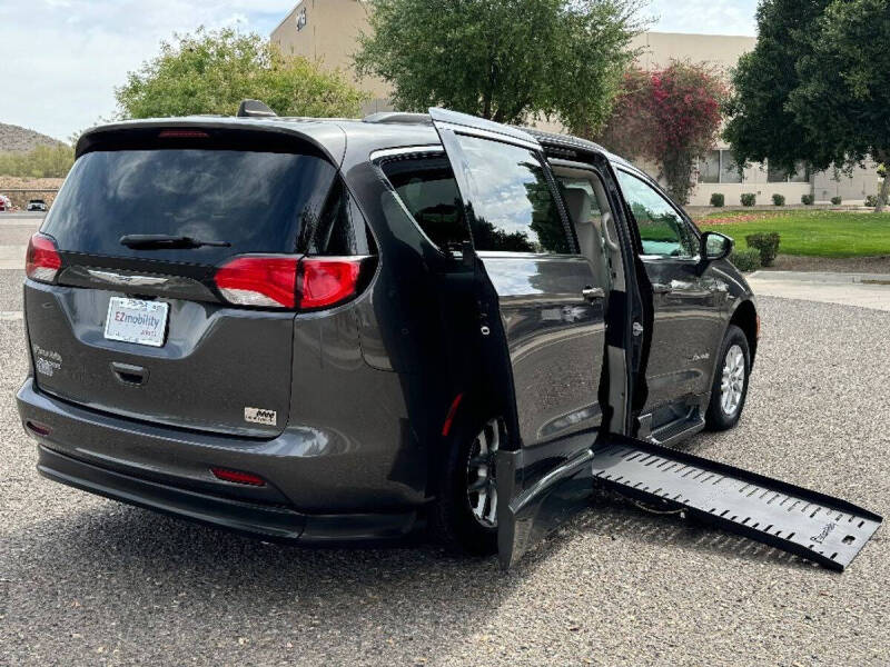 2021 Chrysler Voyager LXi