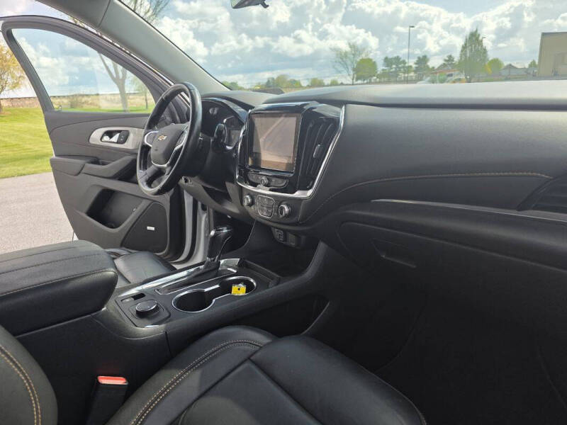 2020 Chevrolet Traverse LT Leather