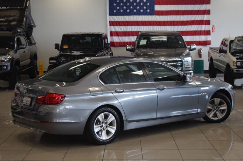2012 BMW 5 Series 528i