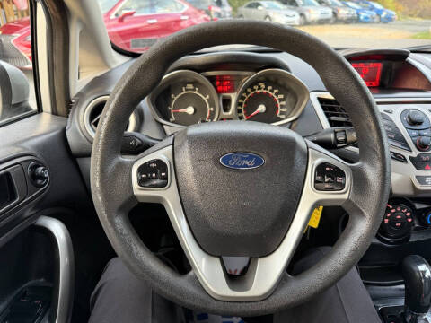 2012 Ford Fiesta SE