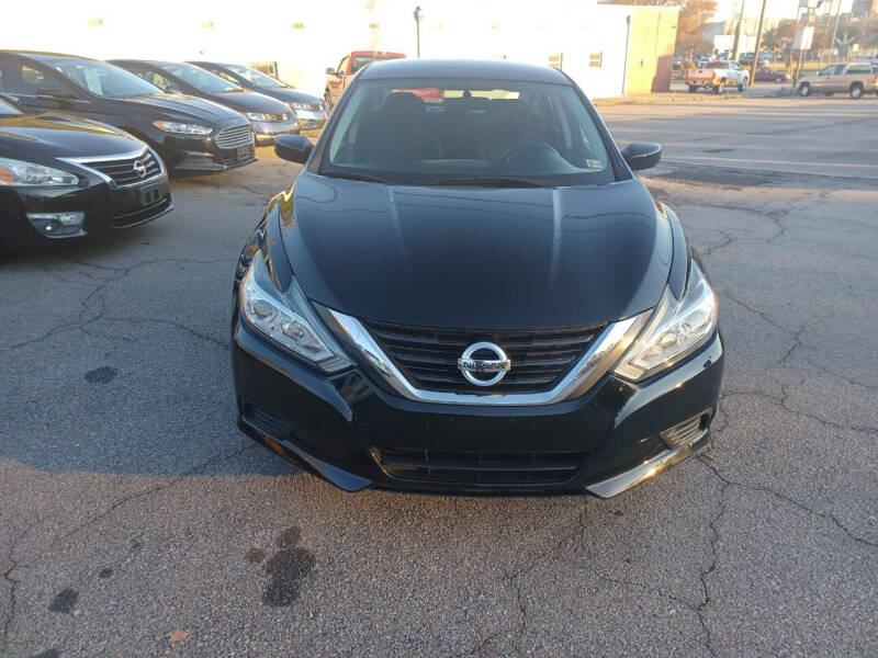 2016 Nissan Altima for sale at Auto Villa in Danville VA