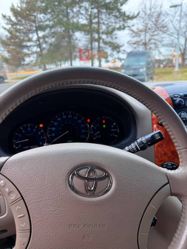 2007 Toyota Sienna XLE 7-Passenger