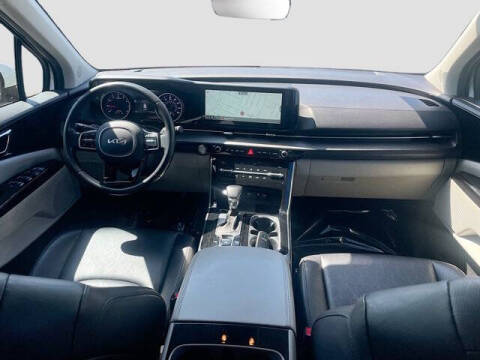 2022 Kia Carnival EX
