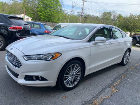2016 Ford Fusion for sale at COUNTRY SAAB OF ORANGE COUNTY in Florida NY