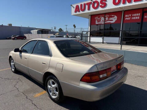1999 Lexus ES 300