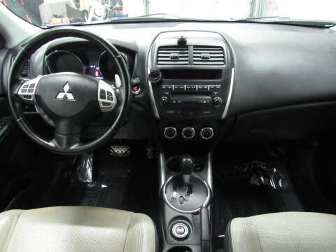 2013 Mitsubishi Outlander Sport LE
