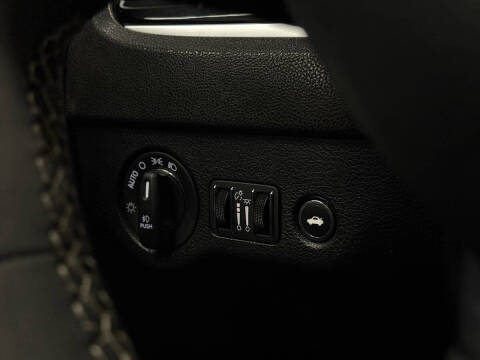 2022 Chrysler 300 S V6