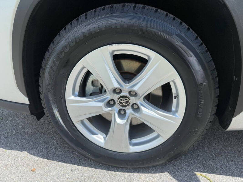 2020 Toyota Highlander L