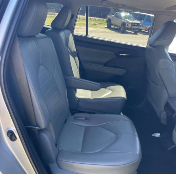 2023 Toyota Highlander XLE
