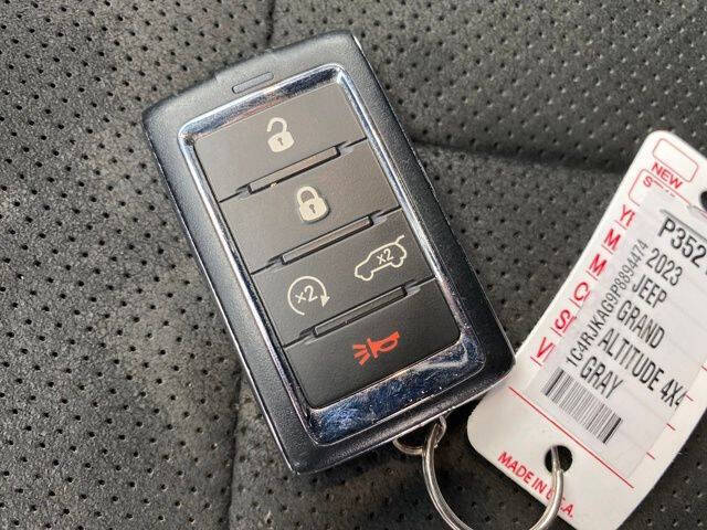 2023 Jeep Grand Cherokee L Altitude