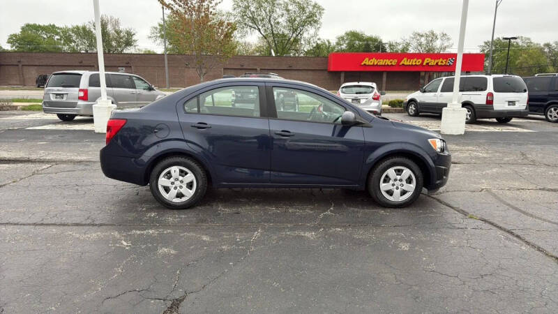 2015 Chevrolet Sonic LS Manual
