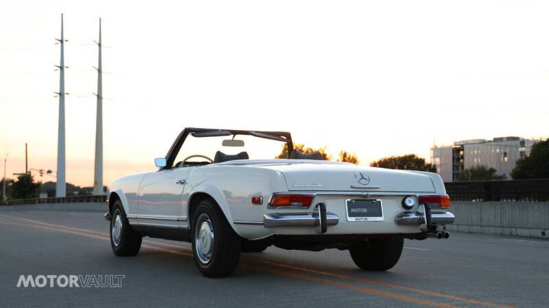 1969 Mercedes-Benz 280-Class