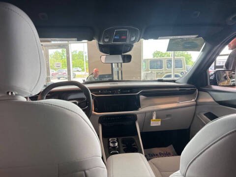 2026 Jeep Cherokee Laredo