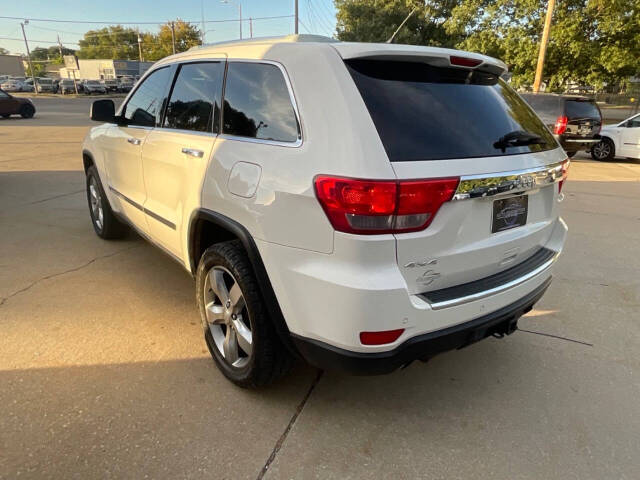 2012 Jeep Grand Cherokee for sale at Auto Connection in Waterloo, IA