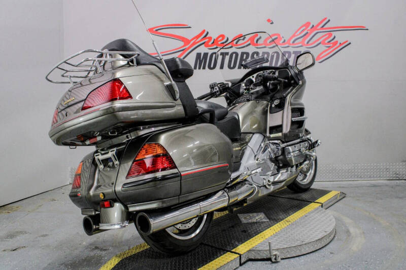 2004 Honda Gold Wing