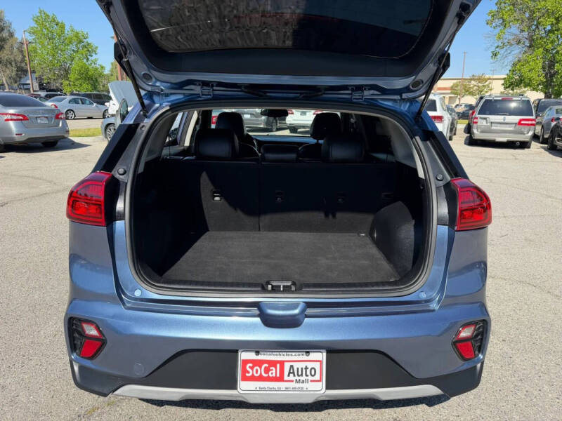 2022 Kia Niro Touring Special Edition