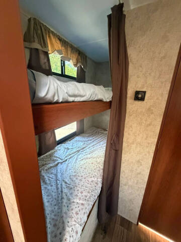 2015 Forest River Tracer 2670BHS