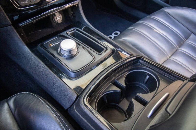 2019 Chrysler 300 S